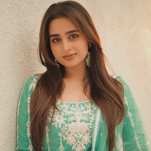 Ayesha Khan Profile