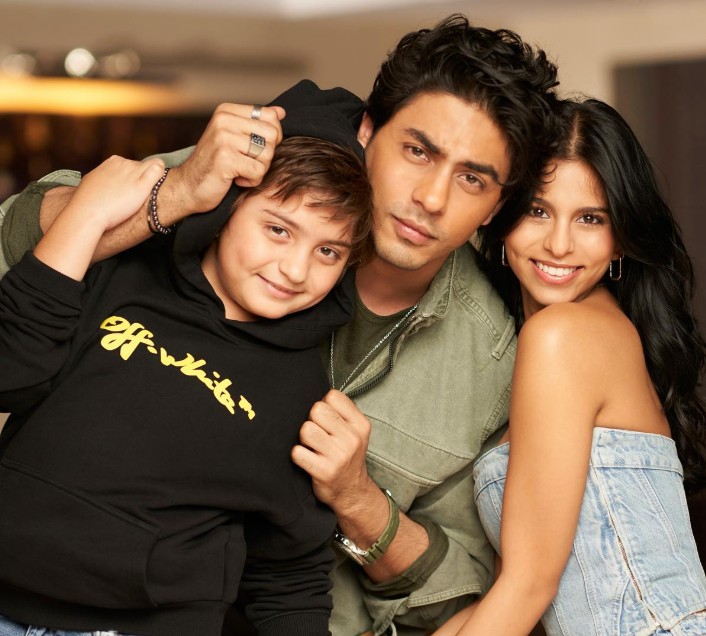 Suhana Khan with her brothers