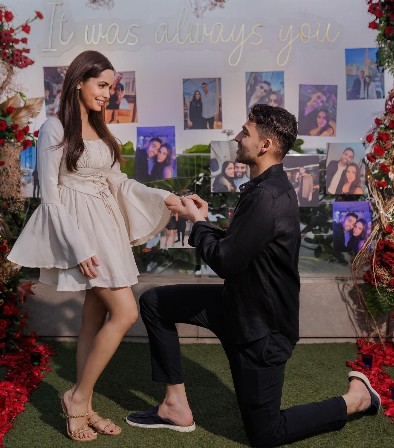 Ashish Kanakia with her wife Shazahn Padmsee