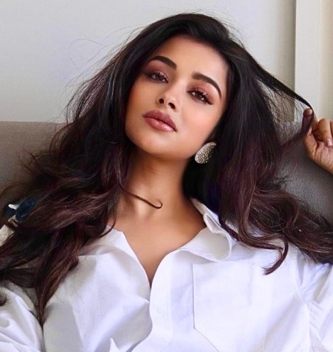Nyra Banerjee
