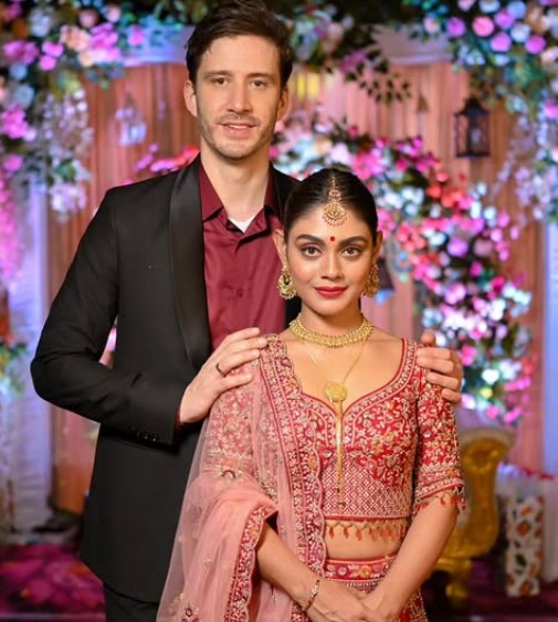Sreejita De with her husband Michael Blohm-Pape