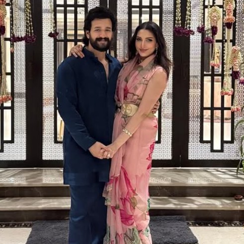 Zainab Ravdjee With her husband Akhil Akkineni