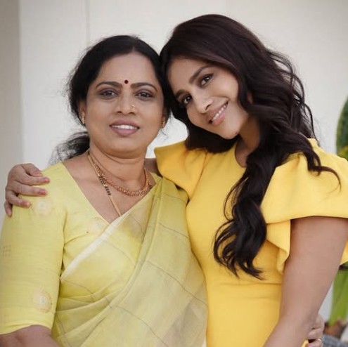Nabha Natesh with her mother