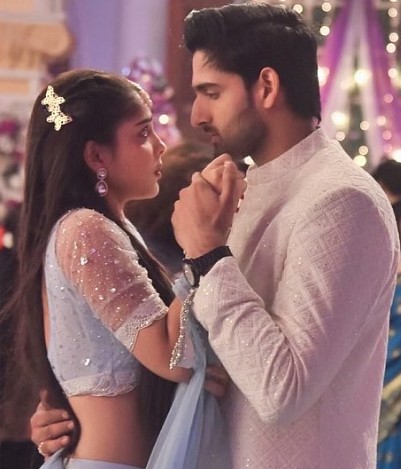 Niharika Chouksey with Farman Haider in the TV Show 'Aaina - Roop Nahin, Haqeeqat Bhi Dikhaye'