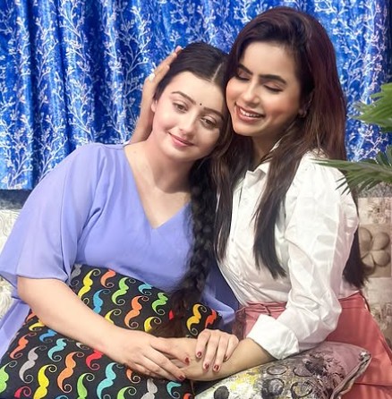 Pratiksha Rai and Chahat Pandey in a scene of the TV show 'Nath Zewar Ya Zanjeer'