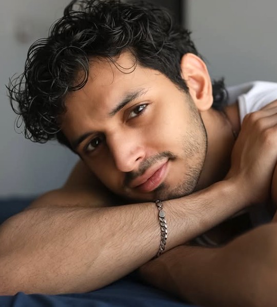 Ishu Tyagi Profile