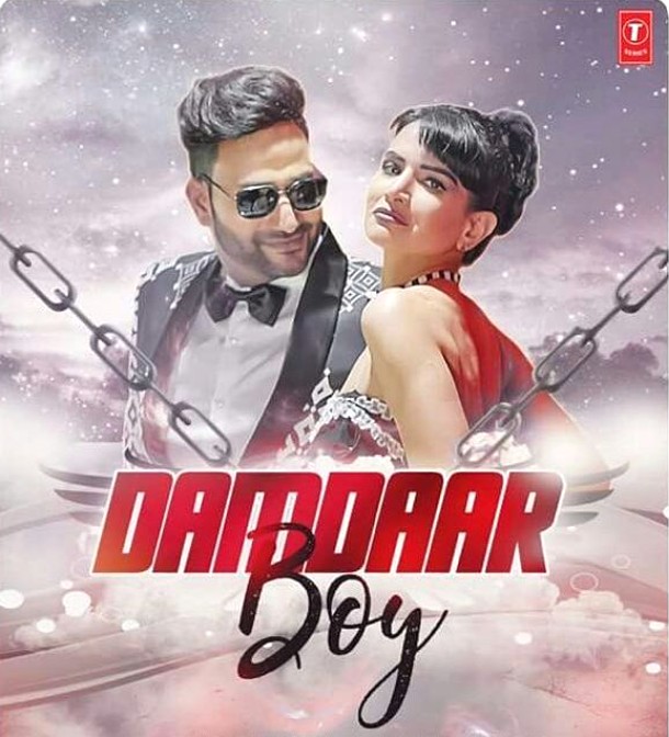 Jashn Agnihotri in the music video 'Damdaar Boy'