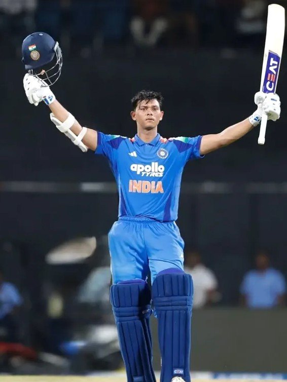 Yashasvi Jaiswal playing cricket