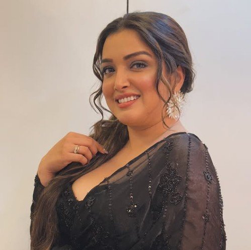 Aamrapali Dubey Profile