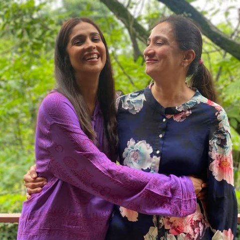 Harleen Sethi with her mother Narinder Sethi