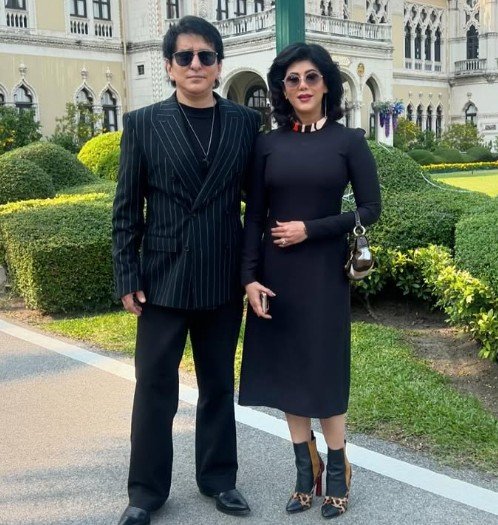 Sufyan Nadiawala's Parents, Sajid Naidawala and Wards Khan Nadiawala